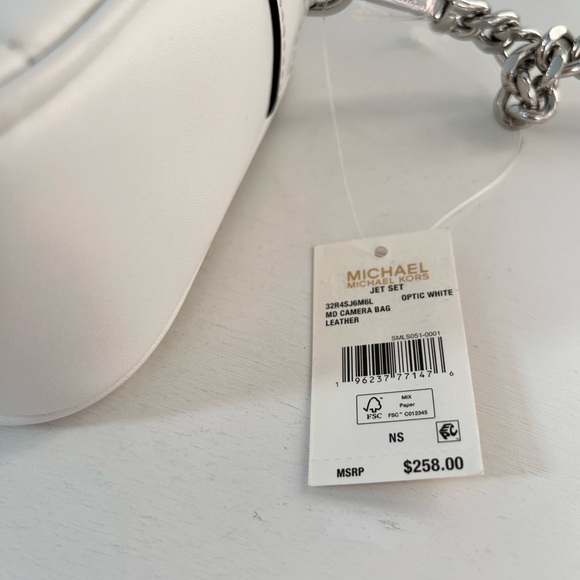 MICHAEL MICHAEL KORS Jet Set Optic White Leather Camera Crossbody Bag NWT - Picture 13 of 15